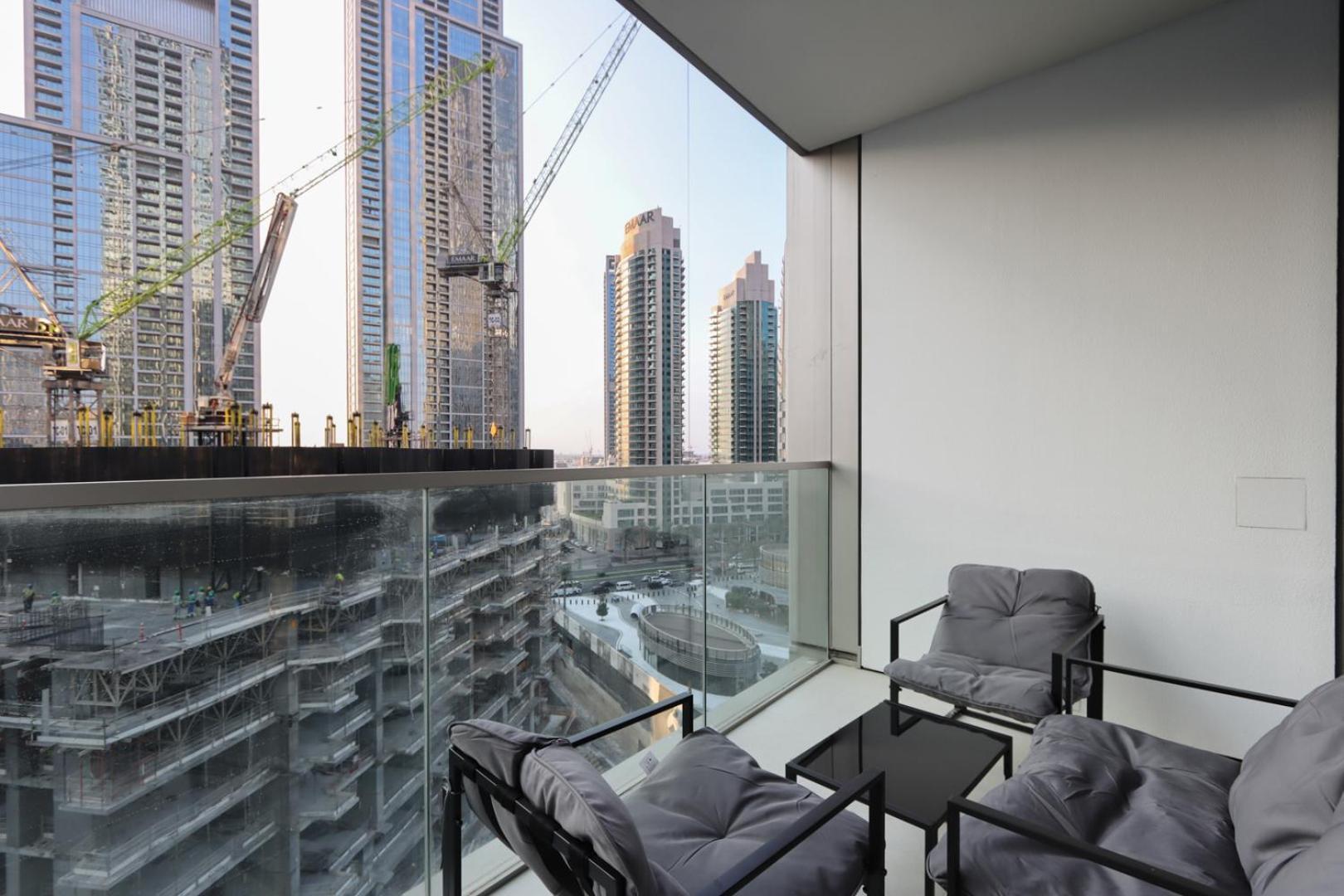 Livbnb-prestige 1br In Grande, Pool With Iconic Burj Khalifa View *