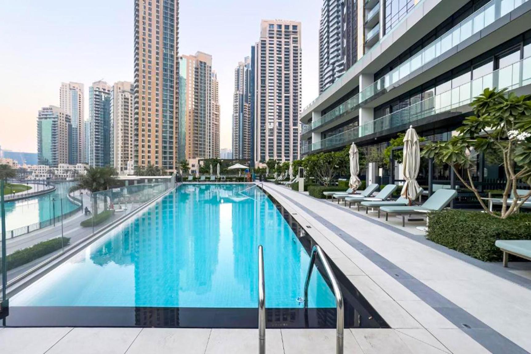 Livbnb-prestige 1br In Grande, Pool With Iconic Burj Khalifa View