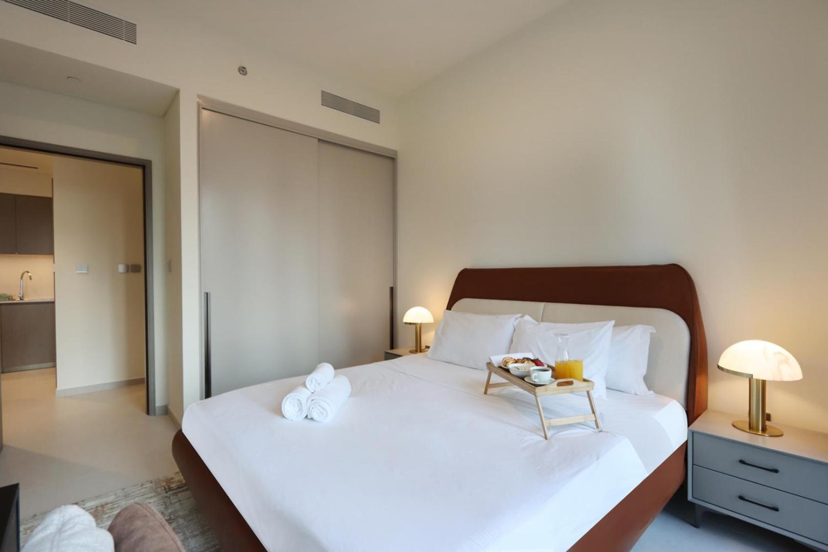 Livbnb-prestige 1br In Grande, Pool With Iconic Burj Khalifa View Apartment Dubai