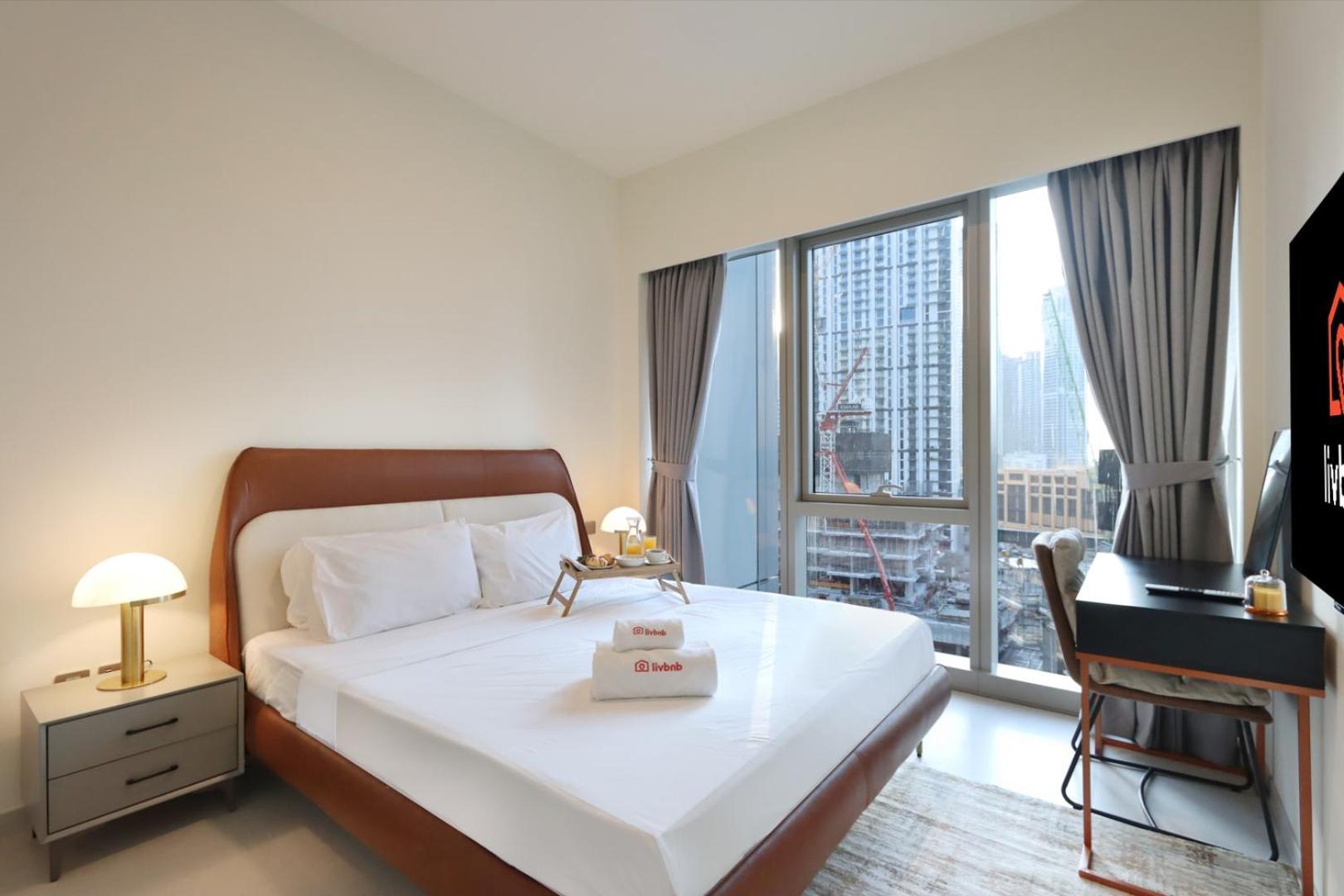 Apartment Livbnb-prestige 1br In Grande, Pool With Iconic Burj Khalifa View Dubai